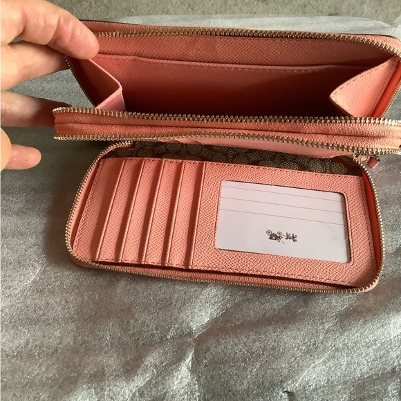 Coach wristlet - Picture 2 of 3